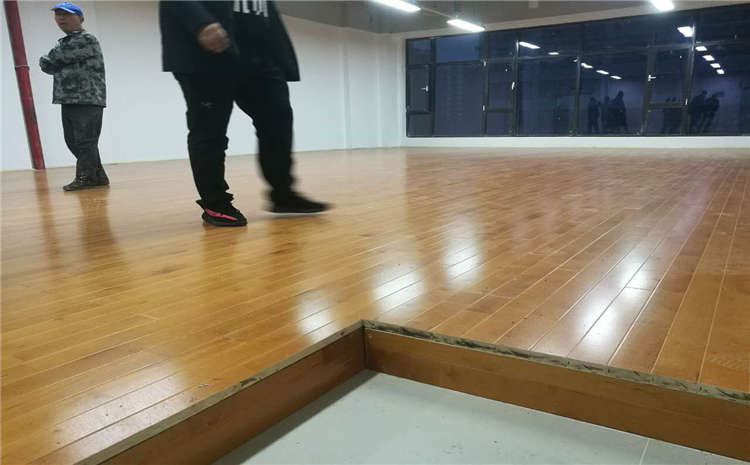 柞木體育運動地板價格