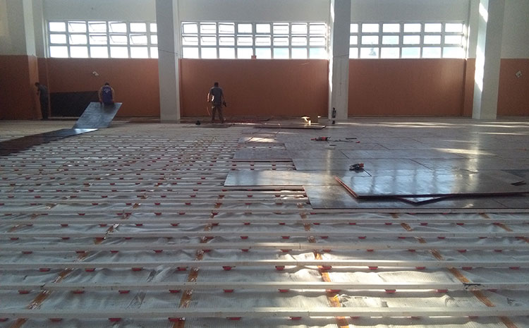 松木體育運動地板多少錢一平米？