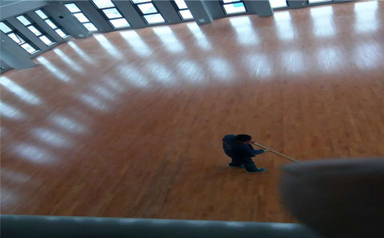 松木運(yùn)動(dòng)體育地板造價(jià)