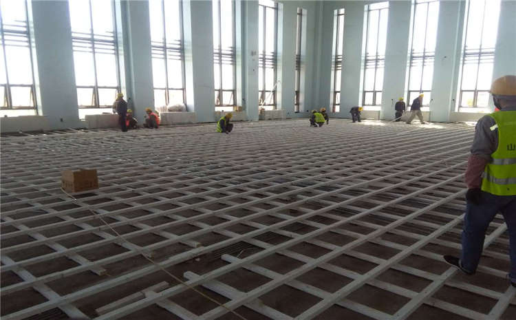 專業的NBA籃球場木地板一般多少錢？