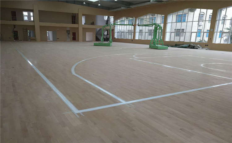 楓樺木NBA籃球場木地板哪個牌子好？