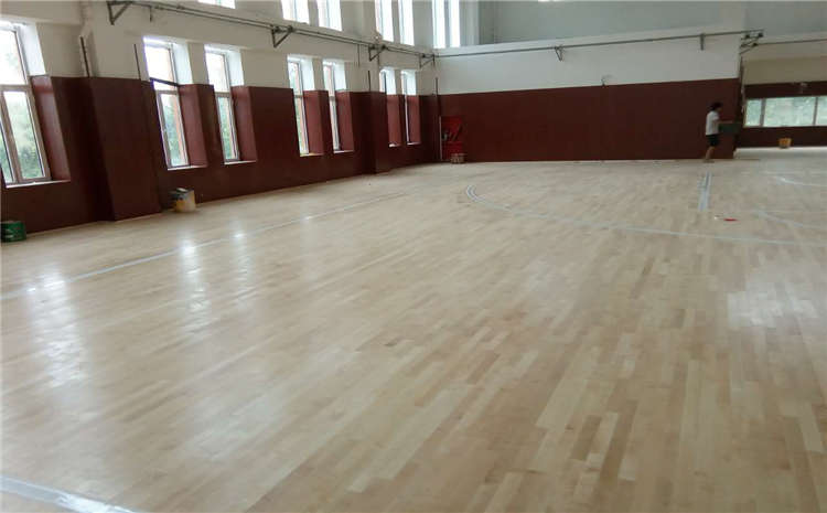 柞木舞臺運動木地板廠家去哪找?