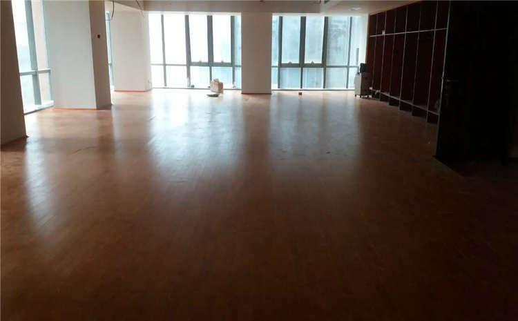 專業的體育運動地板一般多少錢?