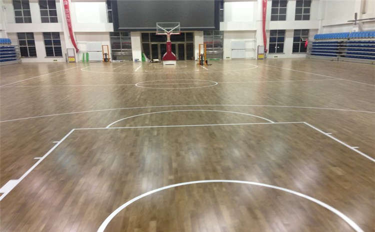 柞木運動體育地板造價是的多少?
