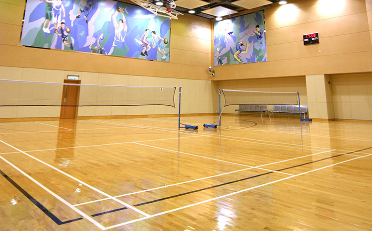 學(xué)校風(fēng)雨操場(chǎng)運(yùn)動(dòng)地板哪個(gè)牌子好?