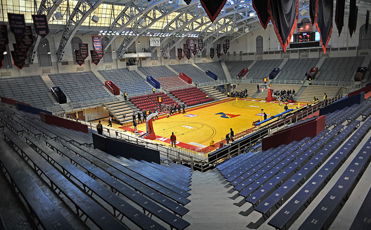 松木怎么保養(yǎng)？運(yùn)動(dòng)木地板