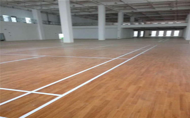 橡膠木風雨操場地板廠家哪家好?