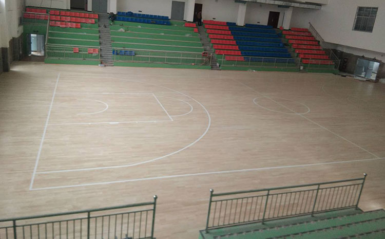 指接板體育館實木地板怎么翻新