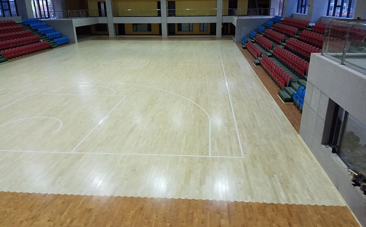 柞木體育館實(shí)木地板價(jià)格是多少錢(qián)？