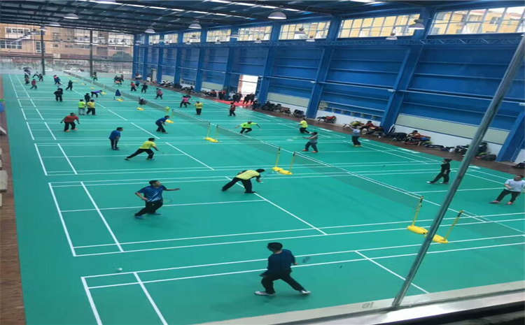 楓木舞臺運動木地板怎么保養？