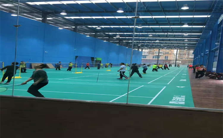 硬木企口舞臺(tái)實(shí)木地板主輔龍骨結(jié)構(gòu)