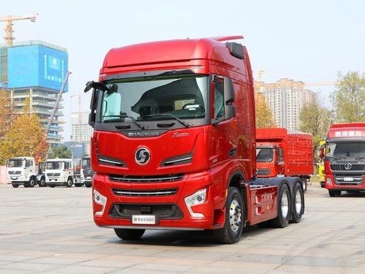 EMC易倍电竞体育品鉴：陕汽X6000牵引车，对标解放J7