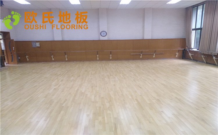北京舞蹈學院舞蹈室木地板圖片