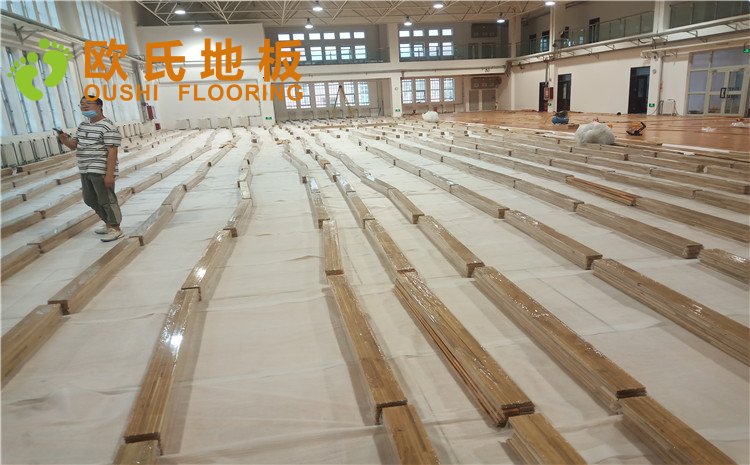 烏魯木齊市烏蘇市南區(qū)第二中學(xué)體育館木地板項目——歐氏實木運動地板