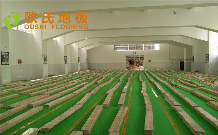 云南省紅河州個舊市綠春小學體育館木地板項目——歐氏實木運動地板