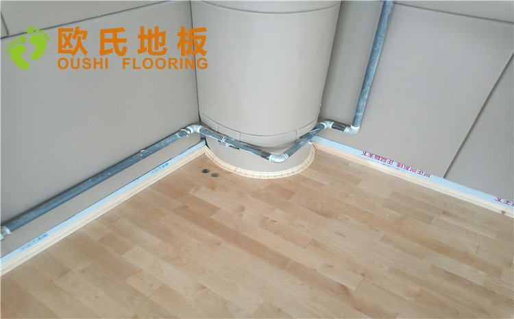 新疆克拉瑪依市獨山子虹園小區體育館木地板項目——歐氏實木運動地板