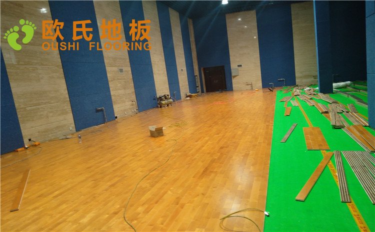 內蒙古赤峰市**稅務總局職工活動中心木地板項目—歐氏實木運動地板